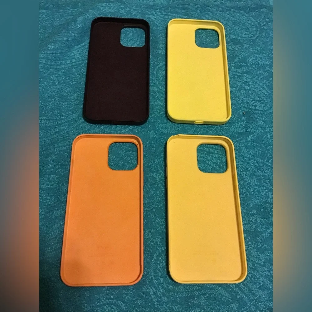 APPLE I PHONE MAX CASES LOT OF 4 NWOT 13 14